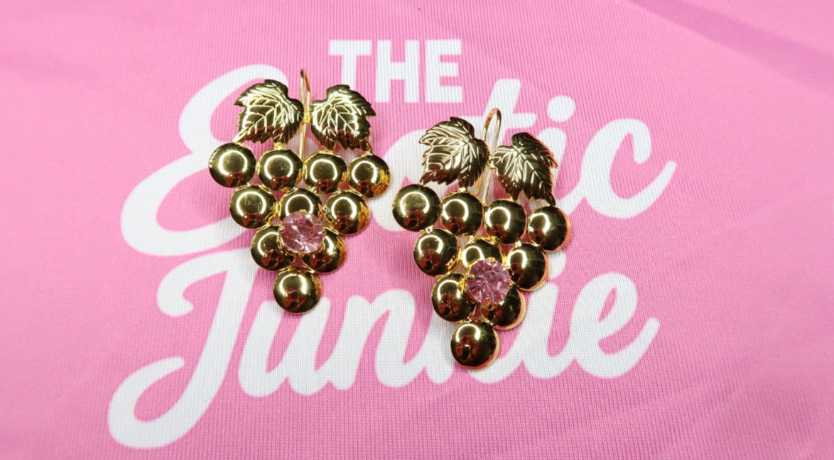 Earrings ; Large Pink Grape 🍇